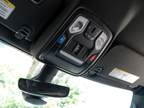 Used 2023 RAM 1500 Big Horn AWD/4WD image 40