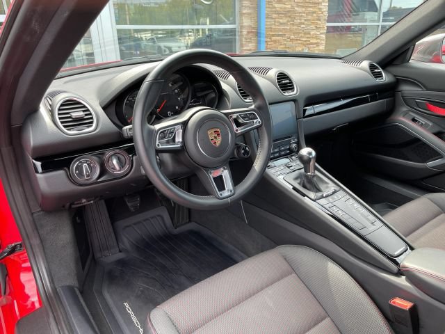 Used 2023 Porsche 718 Cayman w/ 718 T Interior Package RWD image 2