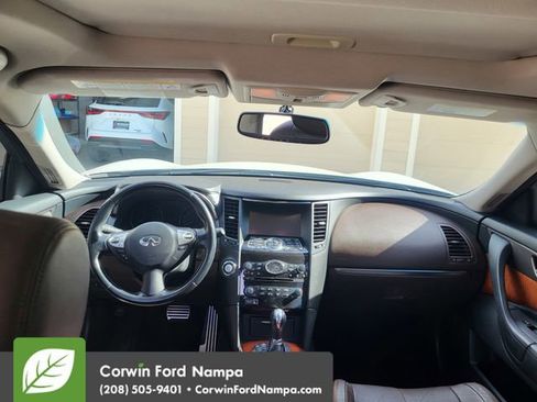 Used 2015 INFINITI QX70 AWD w/ Premium Package image 14