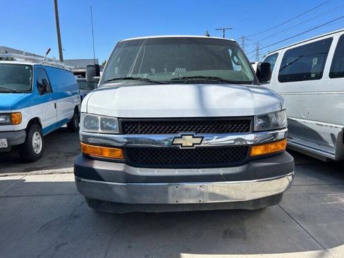 Used 2019 Chevrolet Express 2500 w/ Driver Convenience Package RWD image 2