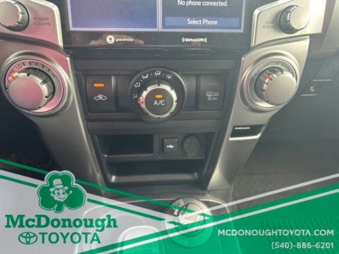 Used 2022 Toyota 4Runner SR5 AWD/4WD image 15