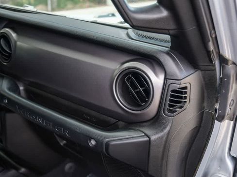 Used 2023 Jeep Wrangler Unlimited Sport AWD/4WD image 16