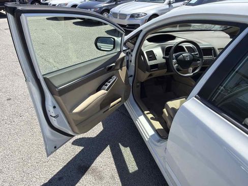 Used 2007 Honda Civic Hybrid Sedan image 6