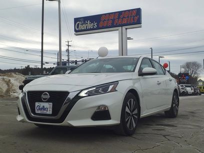 Used 2022 Nissan Altima 2.5 SV