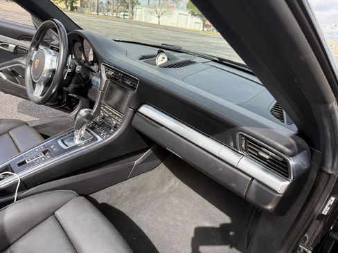 Used 2015 Porsche 911 Carrera S image 27