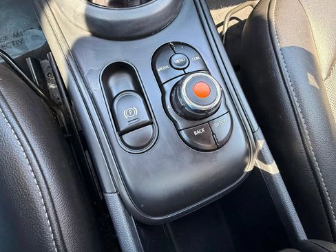 Used 2020 MINI Cooper Countryman FWD image 11