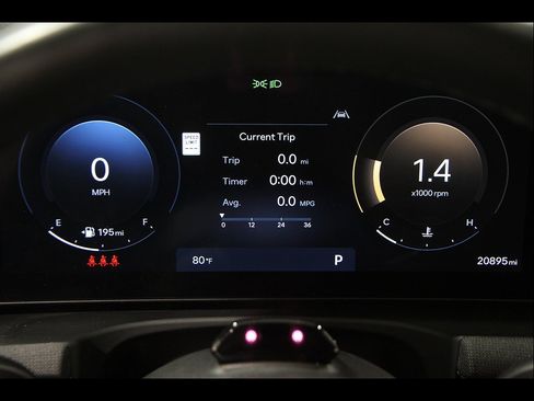 Certified 2025 Hyundai Santa Cruz Limited AWD/4WD image 8
