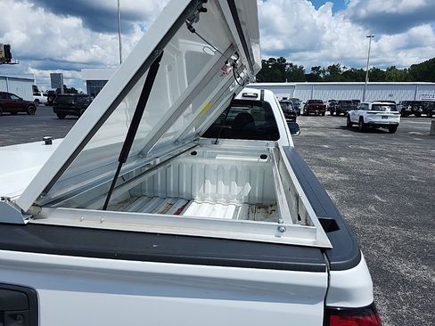 Used 2022 Chevrolet Colorado LT w/ Fleet Safety Package image 14