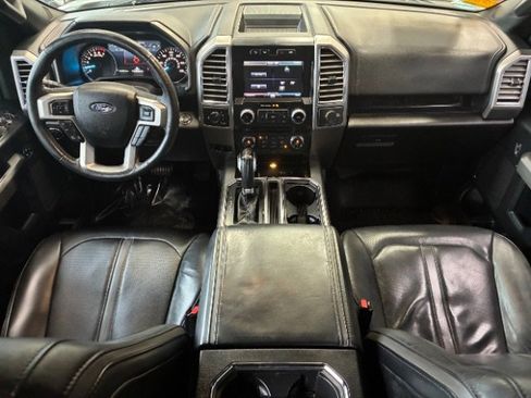 Used 2015 Ford F150 Platinum w/ Equipment Group 701A Luxury image 19