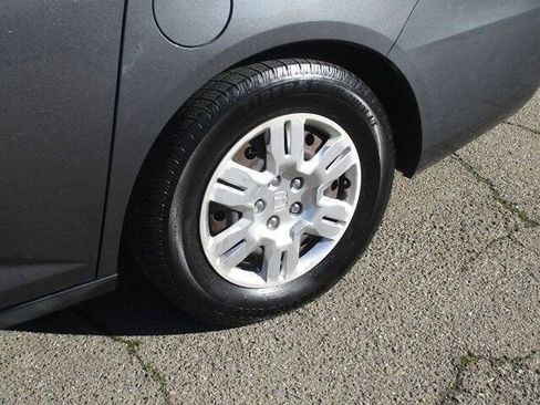 Used 2012 Honda Odyssey LX image 16