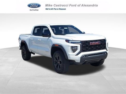Used 2025 GMC Canyon Elevation w/ Convenience Package RWD image 1
