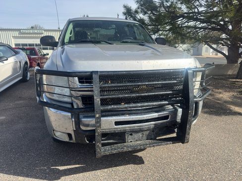 Used 2008 Chevrolet Silverado 3500 LT AWD/4WD image 2