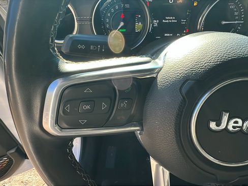 Used 2021 Jeep Wrangler Unlimited Sahara w/ Cold Weather Group image 26