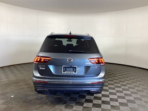 Used 2021 Volkswagen Tiguan SEL w/ 3rd Row Seat Package AWD/4WD image 3