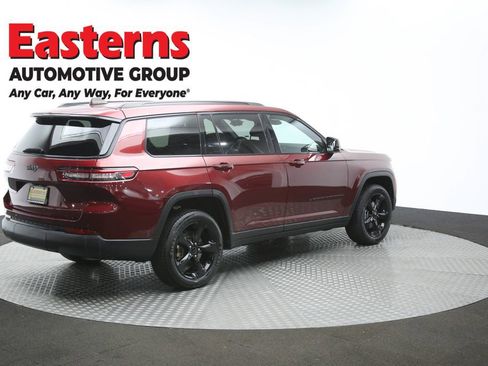 Used 2023 Jeep Grand Cherokee L Laredo image 41