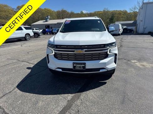 Used 2023 Chevrolet Suburban Premier AWD/4WD image 4