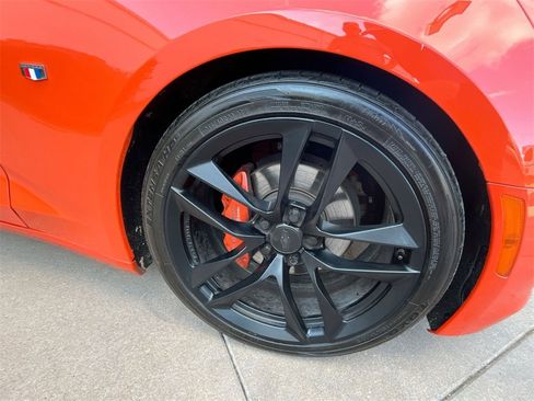 Used 2021 Chevrolet Camaro LT w/ 1LE Track Performance Package image 9