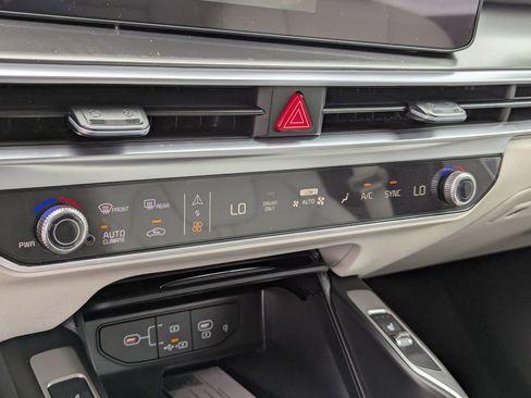 New 2026 Kia Sorento EX image 25