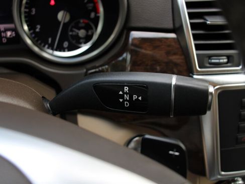 Used 2013 Mercedes-Benz ML 350 4MATIC image 8