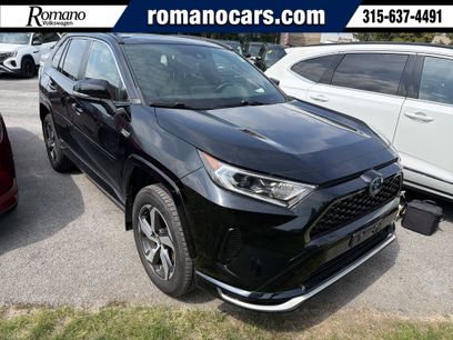Used 2021 Toyota RAV4 SE w/ Weather & Moonroof Package