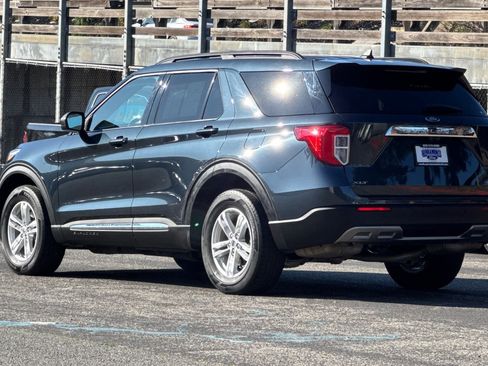 Certified 2022 Ford Explorer XLT w/ Equipment Group 202A image 6