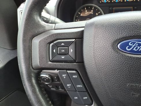 Used 2017 Ford F150 XLT w/ Equipment Group 302A Luxury AWD/4WD image 17