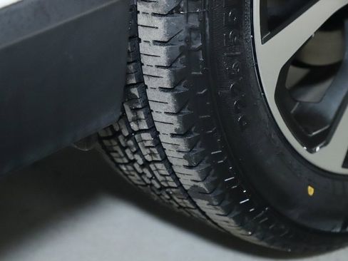 Certified 2023 Subaru Forester Limited image 41