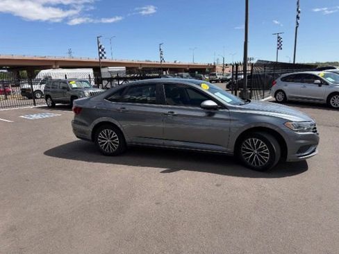 Used 2021 Volkswagen Jetta S FWD image 17