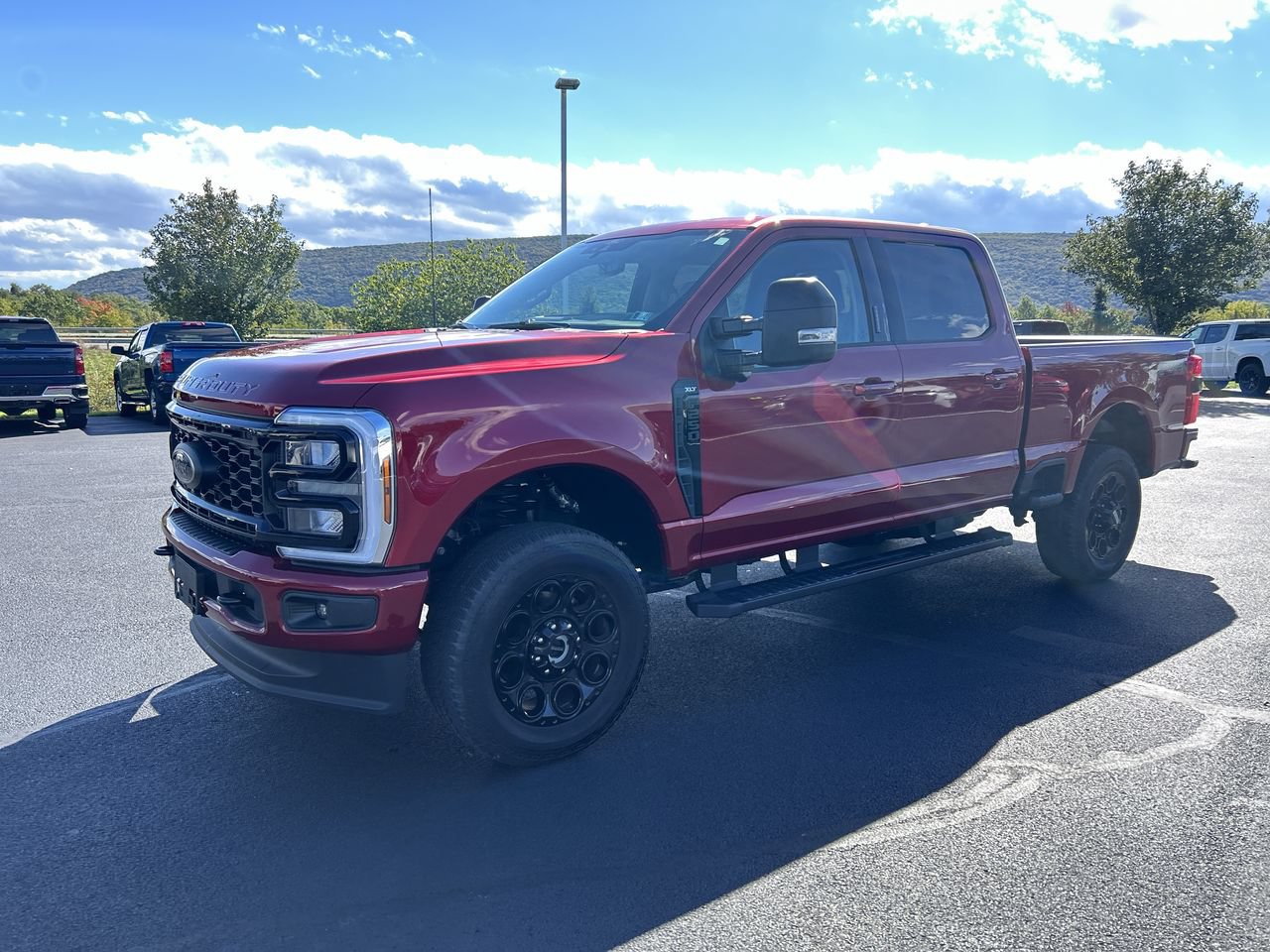 Used 2026 Ford F250 XLT w/ XLT Premium Package AWD/4WD image 3