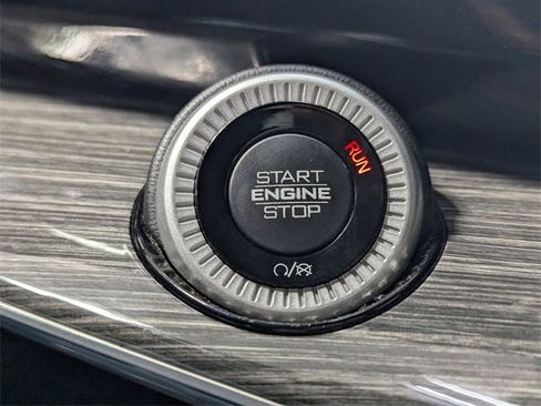 Used 2022 Jeep Wagoneer Series III w/ Flexible Seating Group image 23