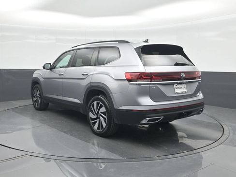 Used 2025 Volkswagen Atlas SE AWD/4WD image 22