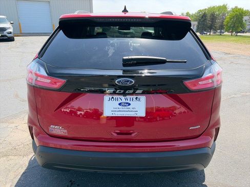 Used 2024 Ford Edge SEL w/ Sport Appearance Package AWD/4WD image 4