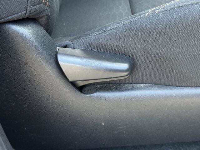 Used 2018 Toyota Tacoma SR5 RWD image 29