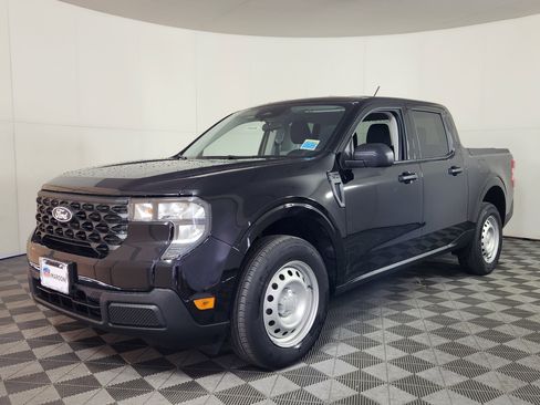 New 2025 Ford Maverick XL w/ Equipment Group 101A image 3