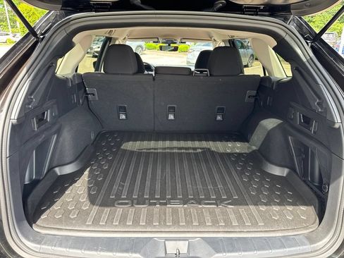 Used 2024 Subaru Outback Premium AWD/4WD image 15