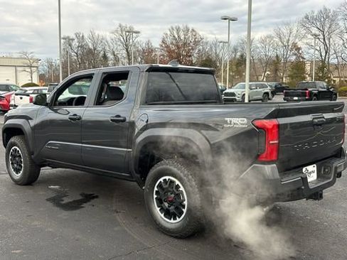New 2026 Toyota Tacoma TRD Off-Road image 5