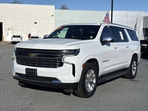 Certified 2022 Chevrolet Suburban Premier image 6