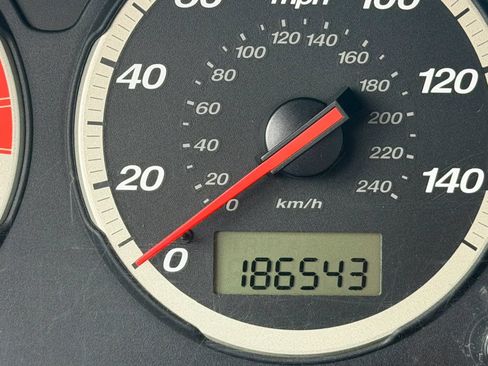 Used 2005 Honda CR-V LX image 19