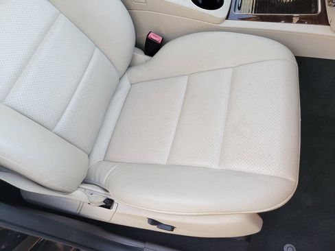 Used 2015 Mercedes-Benz GLK 250 BlueTEC 4MATIC image 37
