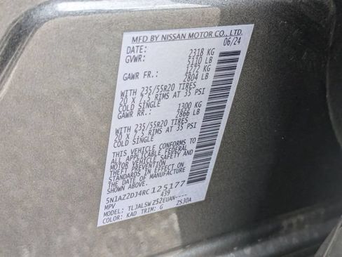 Used 2024 Nissan Murano Platinum w/ Cargo Package FWD image 32