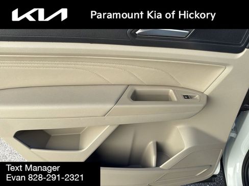 Used 2023 Volkswagen Atlas SE image 14