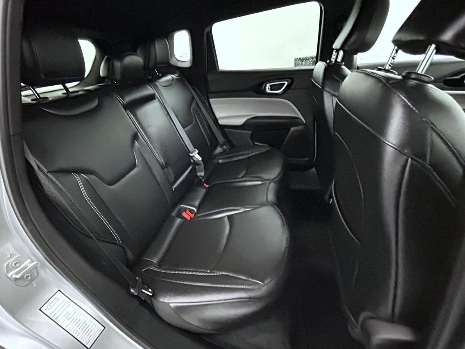 Certified 2025 Jeep Compass Limited AWD/4WD image 18