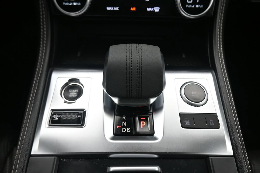 Used 2024 Jaguar F-PACE R-Dynamic S AWD/4WD image 22