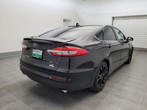 Used 2020 Ford Fusion SE w/ Equipment Group 151A image 9