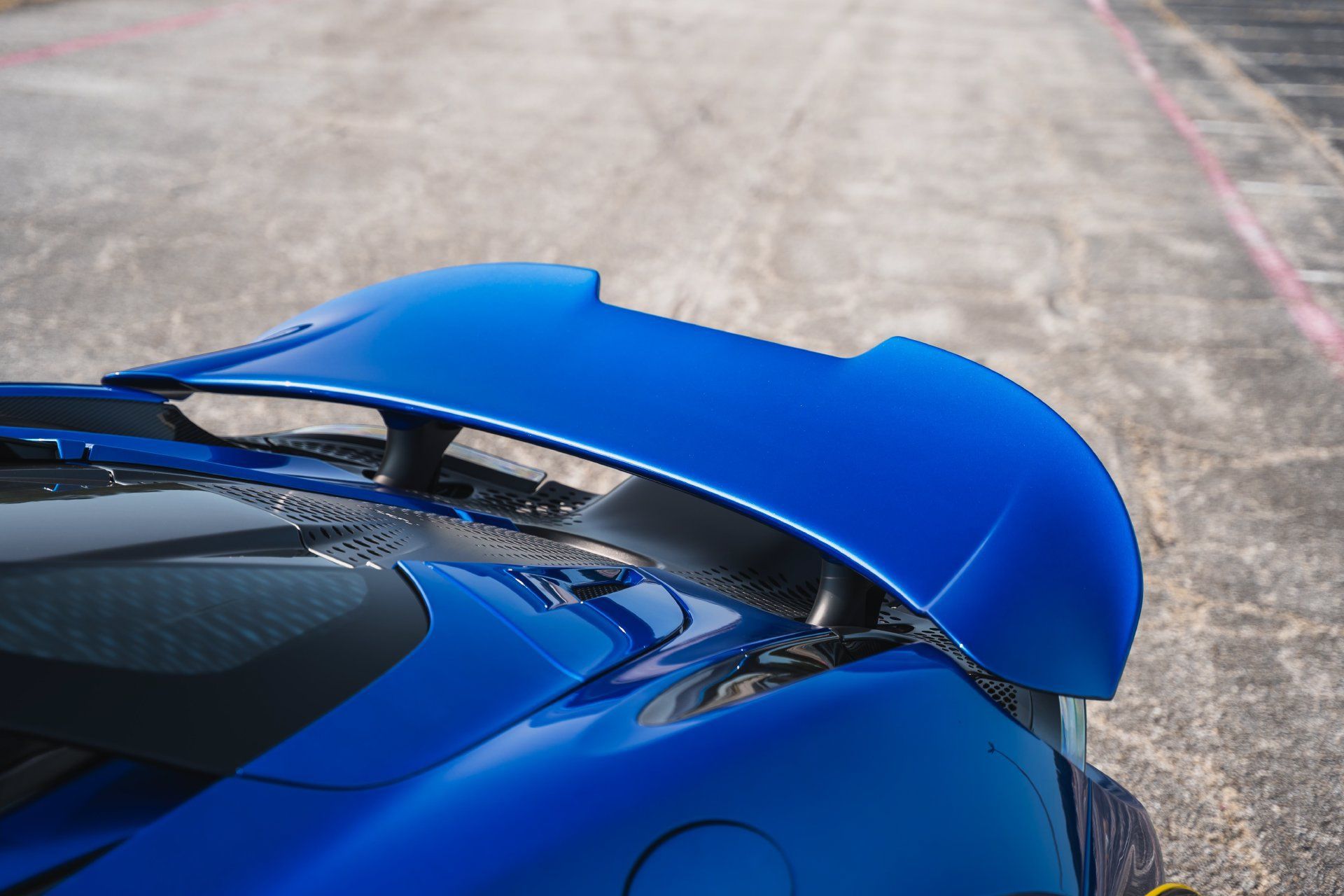 Used 2022 McLaren 765LT RWD image 15