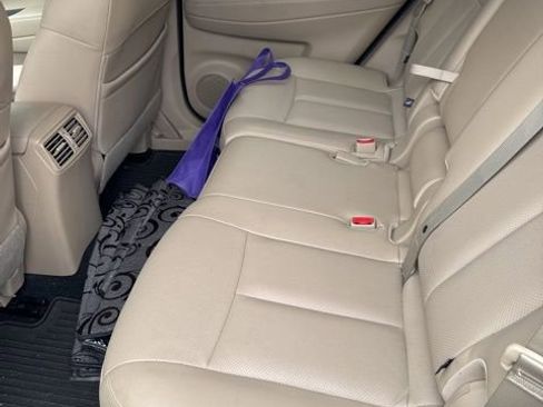 Used 2016 Nissan Rogue SL image 8