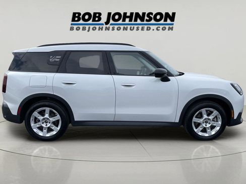 Used 2025 MINI Cooper Countryman S w/ Comfort Package Max image 9