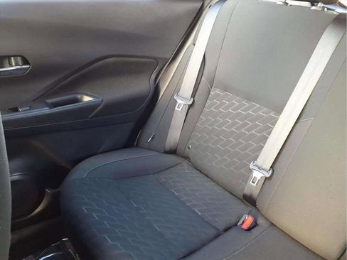 Used 2023 Nissan Kicks SV FWD image 16