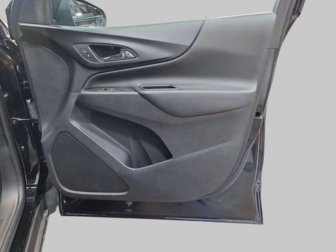Used 2022 Chevrolet Equinox LT AWD/4WD image 11