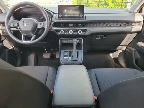 Used 2023 Honda CR-V EX image 16